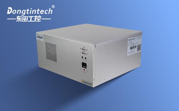 PA真人集团壁挂式工控机.png